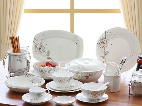 Những lợi ích của bát đũa nhựa melamine mà bạn chưa biết