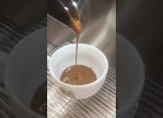 Làm espresso với máy pha ottima