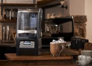 Làm Mocha đá xay với máy Vitamix The Quiet One