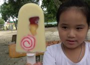 Đồ chơi MÁY LÀM KEM TƯƠI MINI   ICE CREAM MACHINES CREATE FOR KID